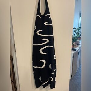 Meet you black and white groovy sweater bodycon size XL